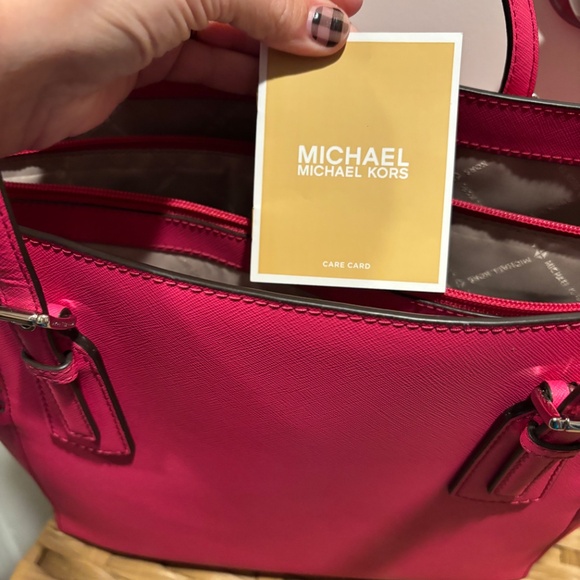 Michael Kors Voyager - Picture 5 of 9